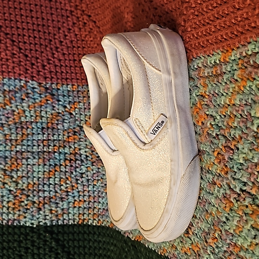 Vans - Picture 4 of 5